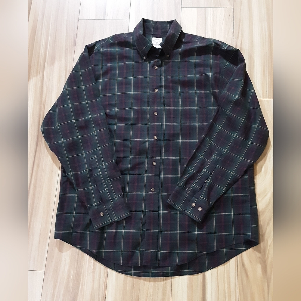 Brooks Brothers Green and Red Plaid Casual Button Down Shirt.